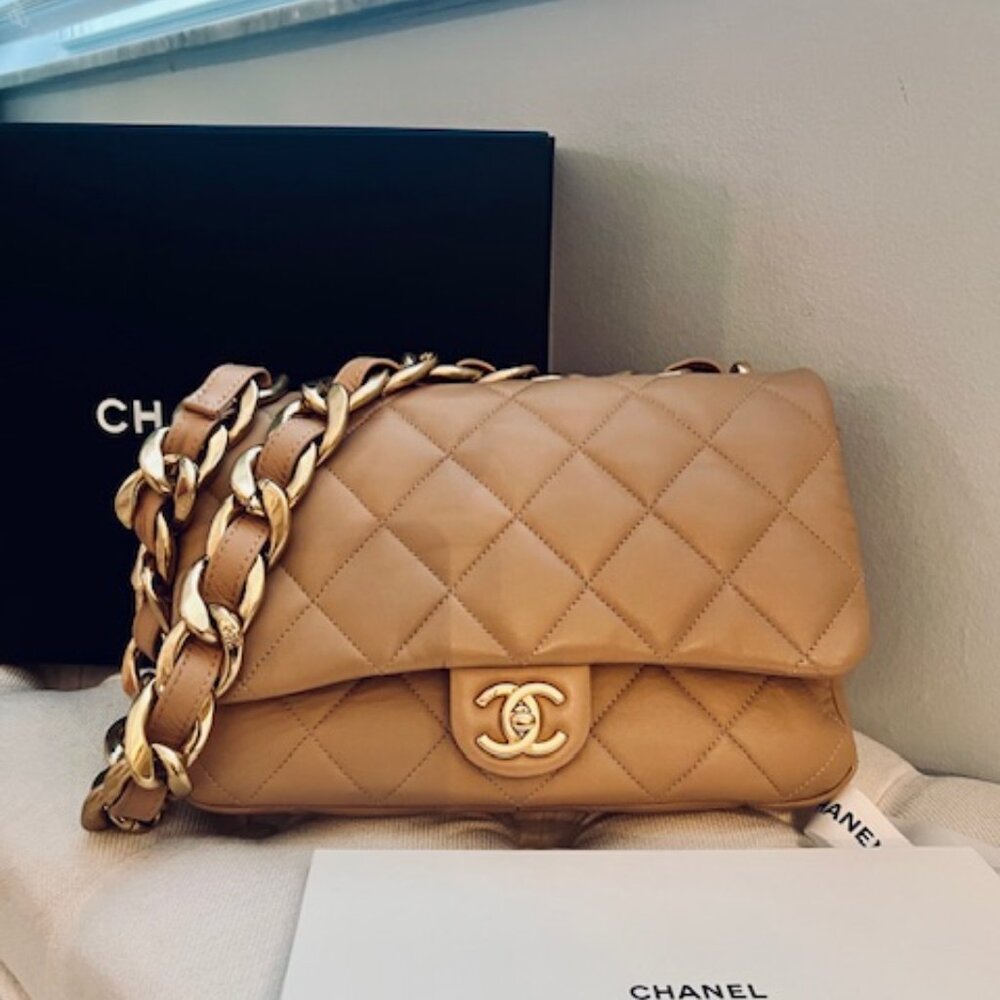 Chanel Funky Town Flap bag - Picture 3 of 16